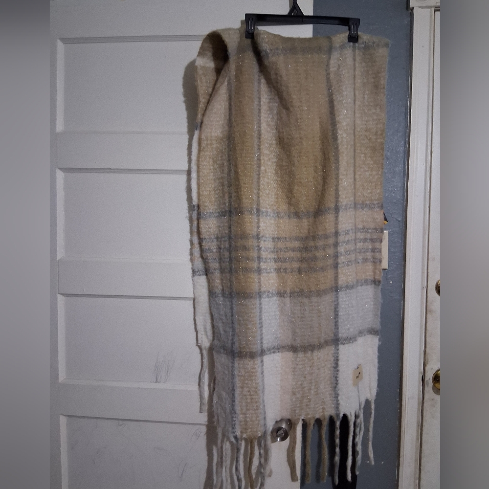Steve Madden Plaid Scarf - Cream and Brown
